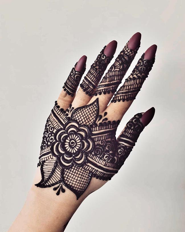 [View 39+] Henna Tattoo Easy Simple Back Hand Mehndi Designs ...